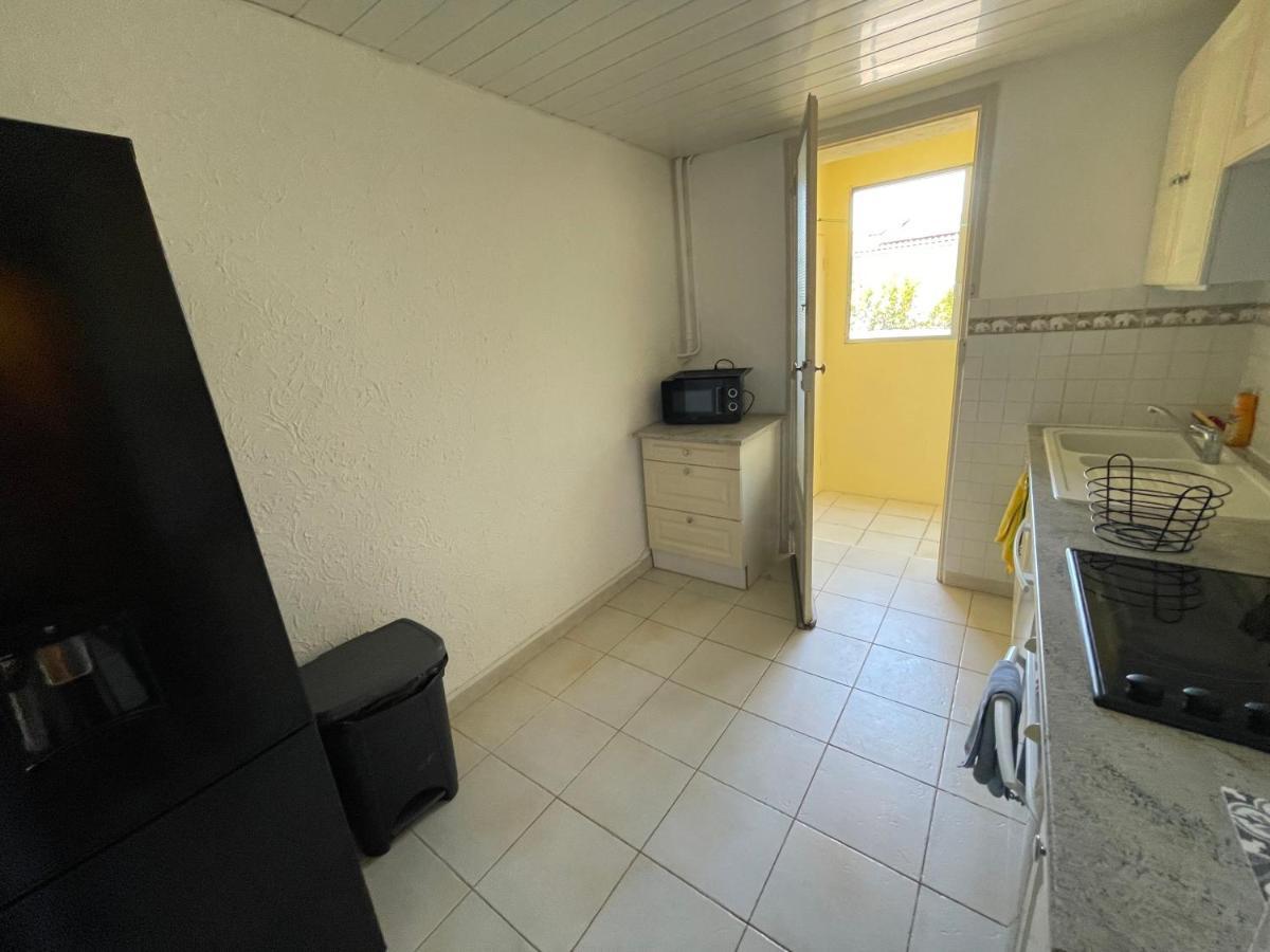 Appartement Spacieux Avec Parking Gratuit Sète Exteriör bild