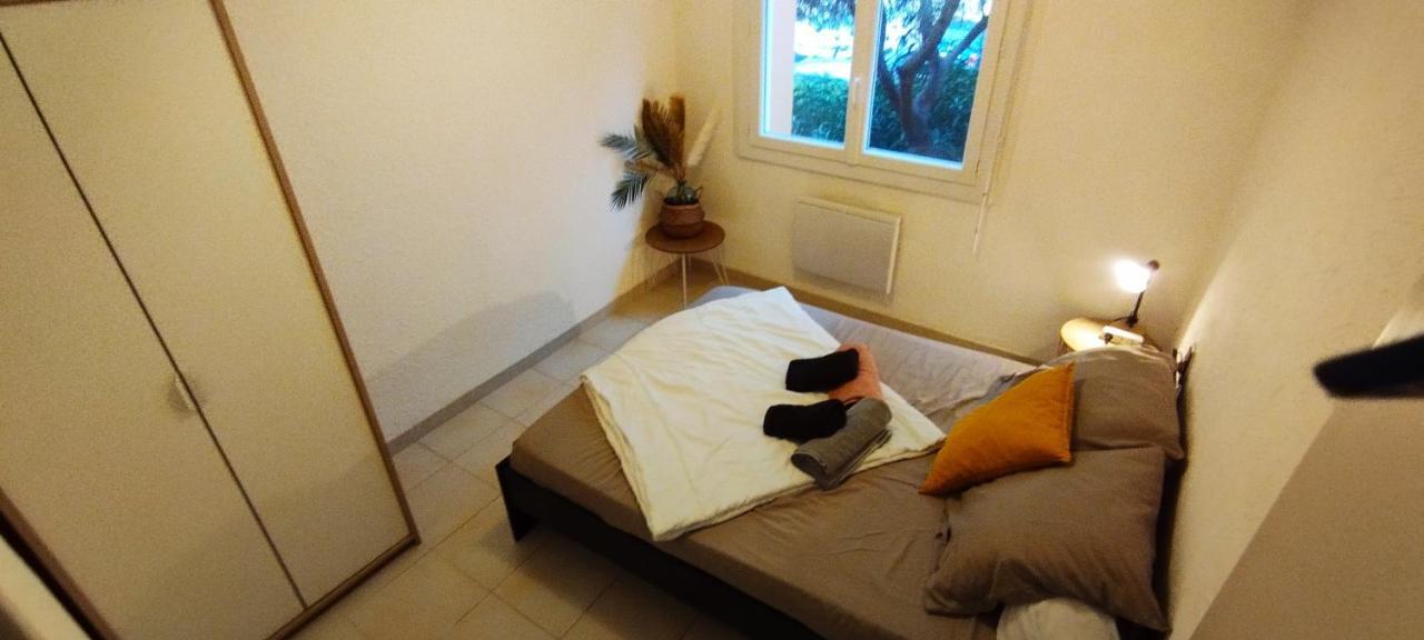 Appartement Spacieux Avec Parking Gratuit Sète Exteriör bild