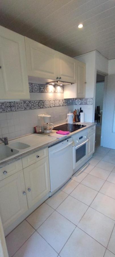 Appartement Spacieux Avec Parking Gratuit Sète Exteriör bild